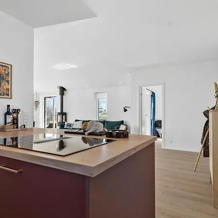 Holiday home Gorgeous In With Kitchen *