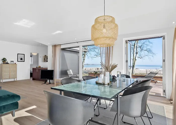 Hébergement de vacances Gorgeous In With Kitchen Sjolund